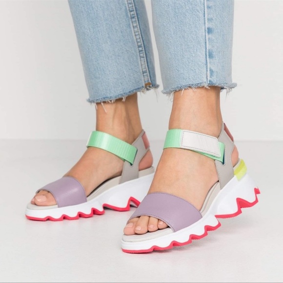 Sorel Shoes - SOREL Neon Dove Kinetic Sporty Sandals Size 9